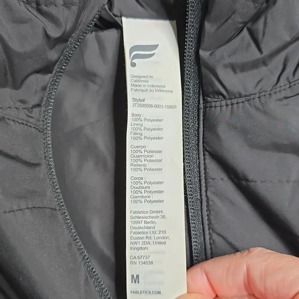 3133 NWT Fabletics The Commuter Light Fill Jacket Sz Med Black